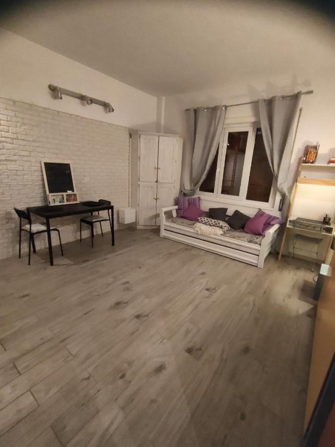 White Apartment Rom Eksteriør billede