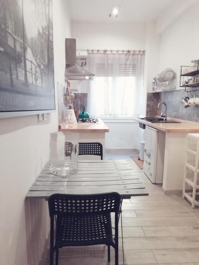 White Apartment Rom Eksteriør billede